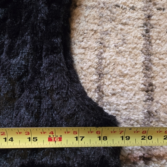 Casual  Black Faux Fur & Quilted Reversible Zip Front Vest L - Picture 4 of 7